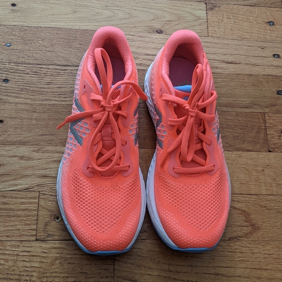 New Balance Fresh Foam 880 Running Sneakers - Picture 2 of 12